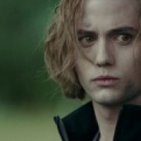 Jackson Rathbone as Jasper Hale