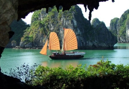 sAiling bOAt,,,:)