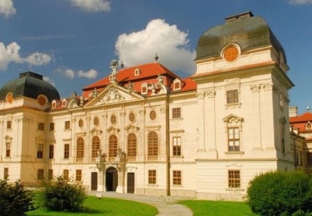 zmek palace hardegg austria - palace, clouds, grass, ornate