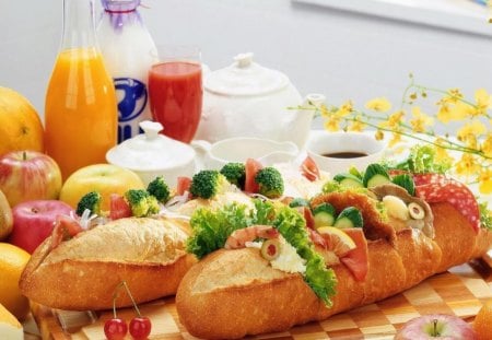 Sausage-salsa-baguette - bread, delicious, sausage, food, salsa, snacks, baguette