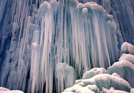 Frozen Waterfall - Yoho nat'l park - ice, frozen, waterfall, snow