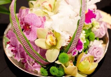 Ï‰âœ¿Ï‰ Bridal Sublime Ï‰âœ¿Ï‰ - orchids, special, wedding, roses, bridal, centerpiece, nature, white, precious, pink, arrangement, beautiful, green, flowers