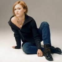 Julia Stiles