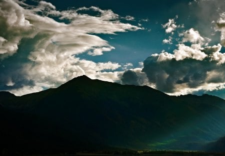 wonderful clouds over hawaiian mountain - mountains, wallpaper, clouds, rays, shadows, new, nature, mountain