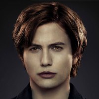 Jackson Rathbone as Jasper