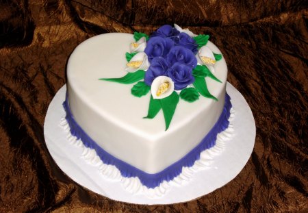 Heart cake - sweets, cake, desserts, heart, delicious, food