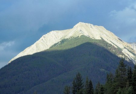 Mountains BC - Canada 22 - Mountains, trees, white, green, photography, summits