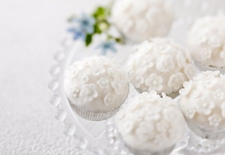 White cupcakes