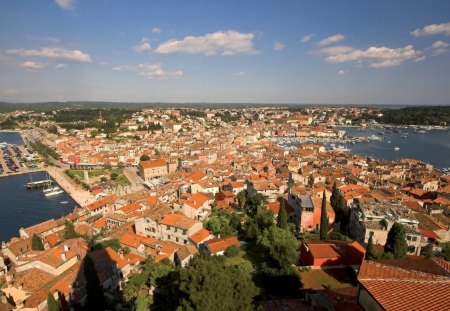 beautiful bayside city of rovinj croatia - city, bay, trees, clouds