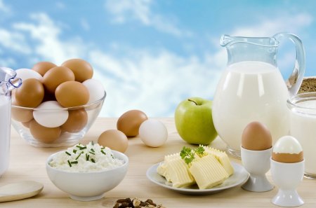 (�◕ω◕`) - eggs, milk, breakfast, food, morning, sweet, happy, life, drink, apple, day