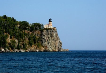 split rock lighthouse in minnesota - lake, lighthouse, trees, cliff