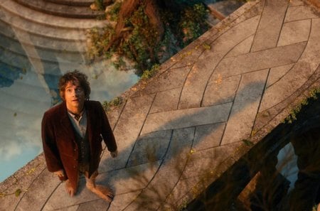 Bilbo - stone, actor, bilbo, man, woman, Martin Freeman, unexpected journey, hobbit, bridge, statue