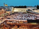 the waling wall in jerusalem