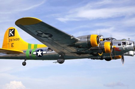 B 17  Flying Fortress