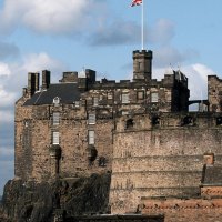 castle above edinburgh