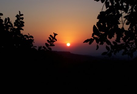 Amazing Sunrise - sunset, sunrise sunset sun red orange, amazing, red, sunrise, orange, dark, sun