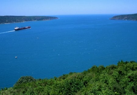 bosporus with tanker - tanker, bosporus