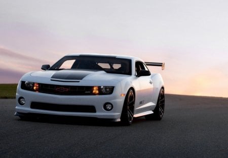 chevrolet ssx - white, chevrolet, car, road