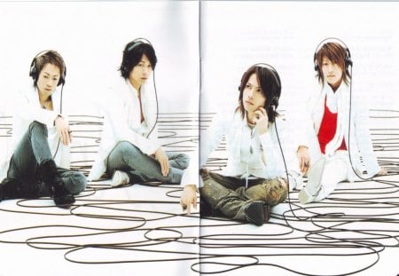 L'Arc~en~Ciel - altern rock, Laruku, Hard rock, progressive rock