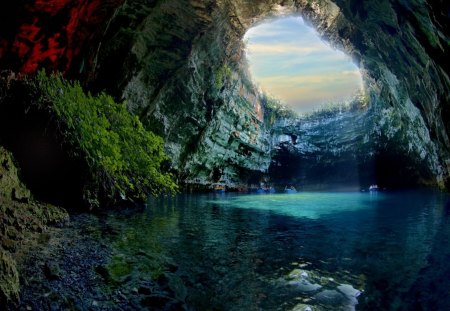 Mellisani Cave Greece - melissani-, mellisani cave greece, water, rocks, sky blue lake, green, cave, cave of the nymphs, cliffs, lake, boats, greece, nature, caves, canyon, blue, beautiful