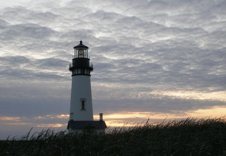 Yaquina Head Lighthouse - yaquina head, lighthouse, beach, clouds, house, sunset, coast