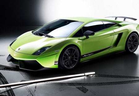 Lamborghini Gallardo - Super Car, Black Wheels, Spoiler, Green