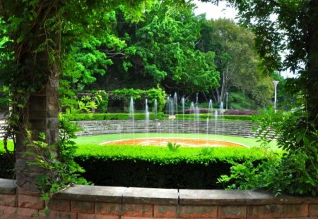 FOUNTAIN - TREES, LEAVES, WATER, GREEN