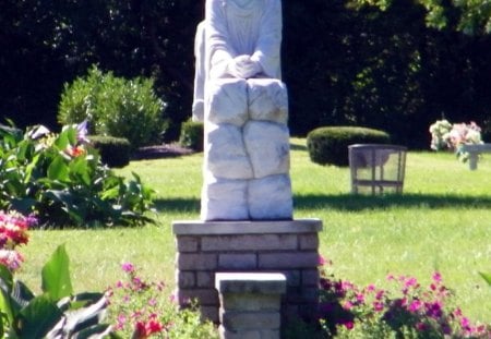 Jesus Christ Kneeling - cemetery, statue, jesus christ, religious