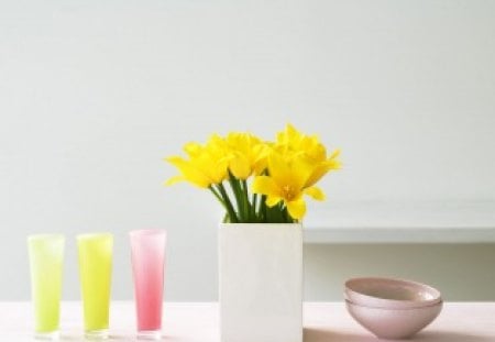 Flower setting - style, colored glass, bowl, setting, flower