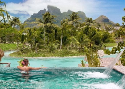 Four Seasons Resort Bora Bora Polynesia - lagoon, Tahiti, blue, beach, jacuzzi, island, sand, tub, holiday, atoll, South Pacific, palm trees, escape, luxury, spa, sea, resort, ocean, Bora Bora, tropical, pool, South Polynesia, retreat