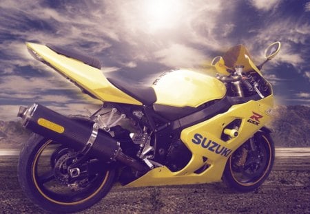 Suzuki Yellow - Bike, Gameriuxlt, Suzuki, Yellow