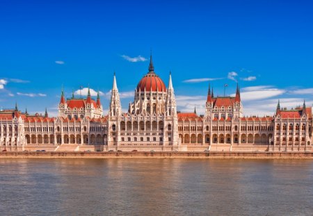 Budapest / Parlament - clouds, danube, parlament, rivers, budapest, beautiful, buildings, architecture, nature, hungary, sky