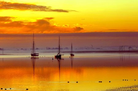 GOLDEN SUNSET - boats, shore, sunset, ships, sea, golden, rest