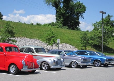 Muscle Cars - Muscle Cars, Red, rims, Horsepower, Grey, Parking Lot, Blue