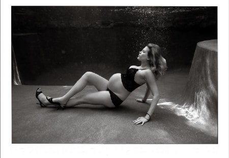 Pregnant model underwater - swimming pool, swimsuit, beautiful, photography, high heels, underwater, model, bubbles, black and white, pregnant