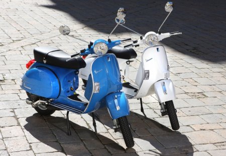 Vespa - white, motorcycles, cool, vespa, blue