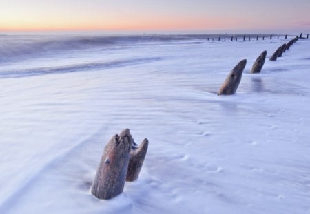 beautiful sea surf - horizon, surf, pylons, waves, sea