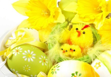 Easter Flower - easter, spring, yellow, pretty, easter eggs, chicks, green, holiday, flowers, cute