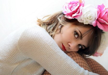 blonde face - short hair, white girl, red lips, pink flower