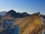 moon over the great wall of china 