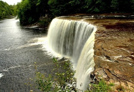 Waterfall - nice, beauty, trees, andscapes, photography, water, image, leaf, widescreen, amazing, view, cool, rivers, rock, scene, stone, forests, scenic, igh definition, waterfalls, plants, foam, hd, picture, beautiful, leaves, scenery, awesome, photo