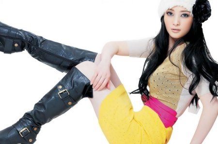 Jiang Qinqin - pink, black, beauty, model, yellow, girl, white, hat, jiang qinqin, woman, boots