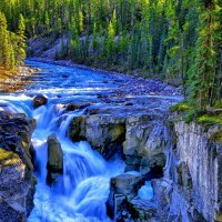 SUNWAPTA FALLS,CANADA