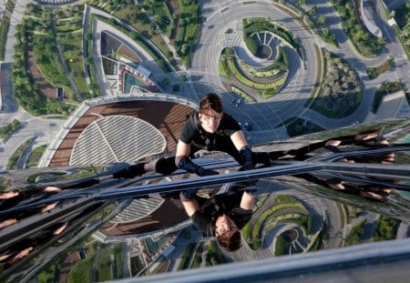 Mission: Impossible - Ghost Protocol (2011) - building, ghost protocol, black, window, man, tom cruise, mission impossible, blue, green, actor, city, ethan hunt