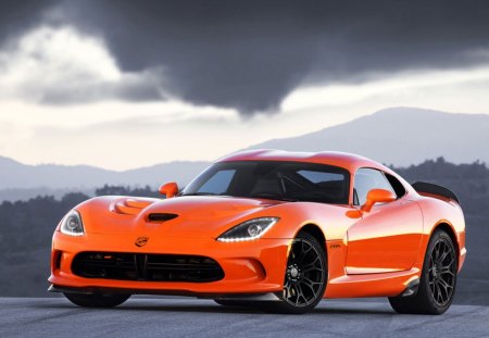 2014-Srt-Viper - 2014, orange, black wheels, snake