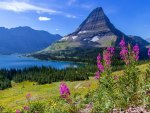 Morning at hidden lake