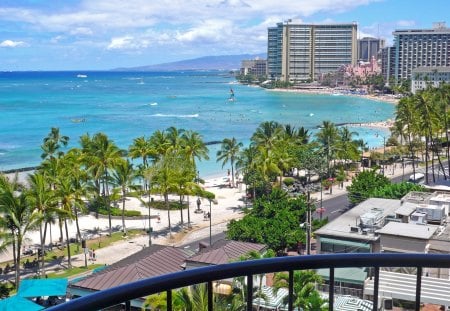 Waikiki Beach Honolulu Oahu Hawaii - beach, paradise, hawaii, hotels, oahu, view, atoll, sand, resort, ocean, palm trees, vista, tropical, waikiki, honolulu, exotic, sea front, french polynesia, island, south pacific, sea