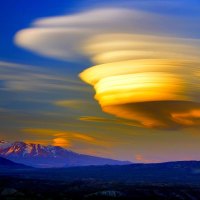 LENTICULAR CLOUDS