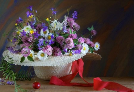 White hat with flowers - hat, photography, summer, wallpaper, white, nature, abstract, flowers, small