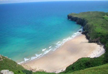 Island beach - cove, coast, turquoise waters, cliffs, landscapes, grass, ocean